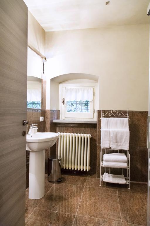 B&B Dimora Delle Donnole Bergamo Alta Стая снимка